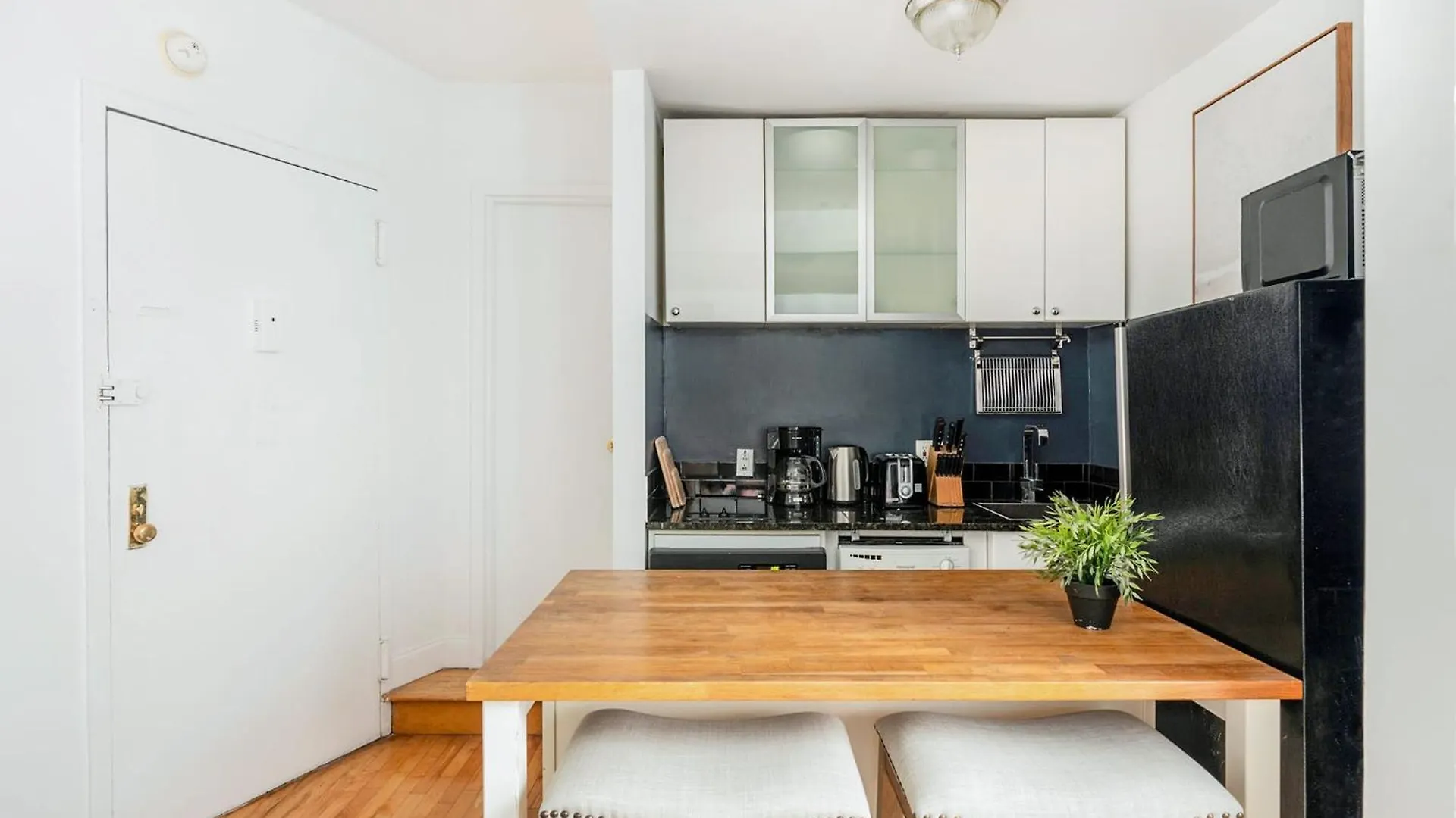 139-3E West Village 1Br Best Value New York Apartment